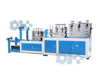 Máquina de fabricación de cubiertas desechables para volantes de automóviles